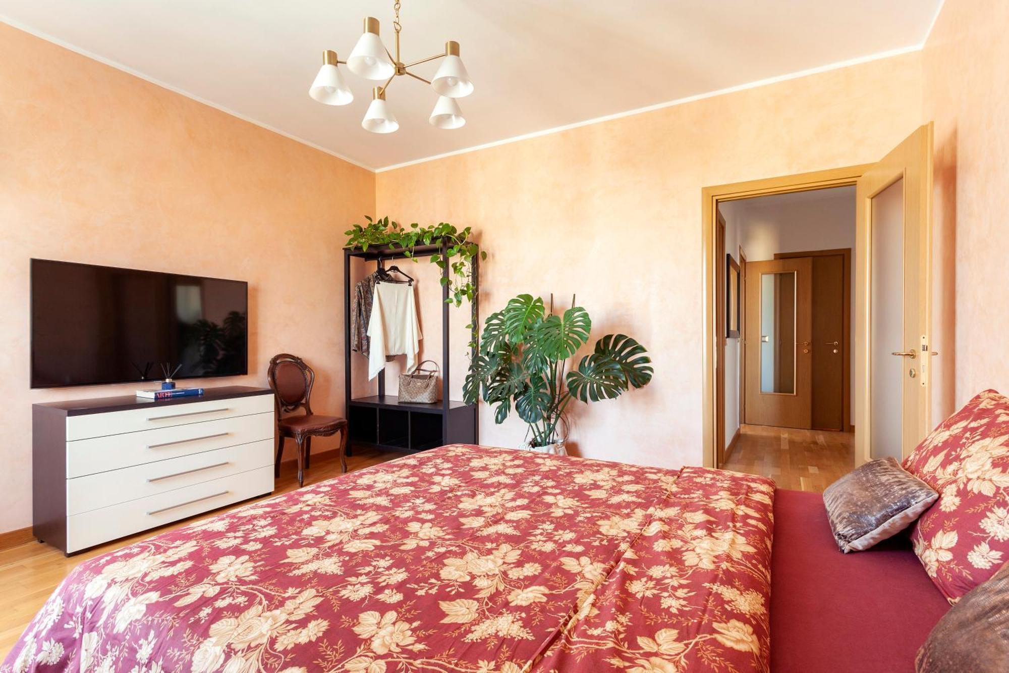 Two Spacious Bedrooms 1 Minute To Metro Stop Milaan